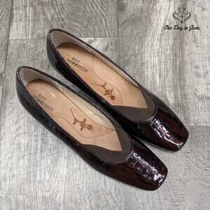 Ros Hommerson Patent Leather Shoes Size 6.5N